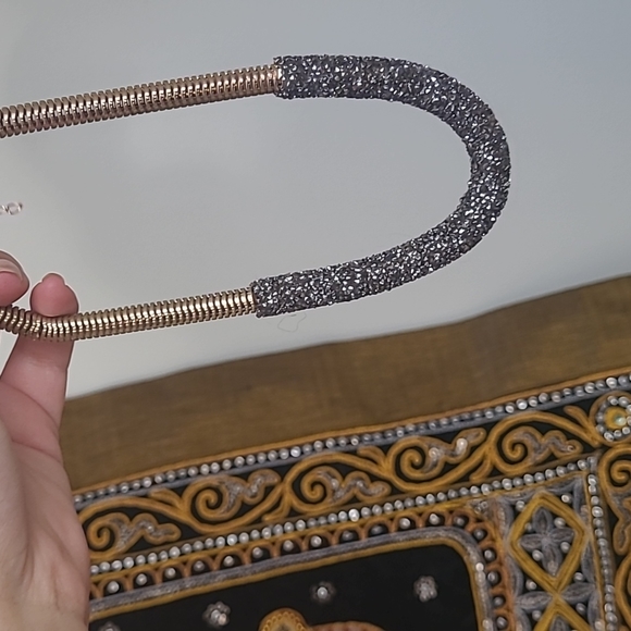 Rhinestone Decor Necklace - Picture 5 of 5